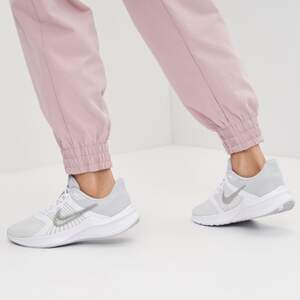 Кросовки Nike Wmns Downshifter 11 CW3413-100 40.5